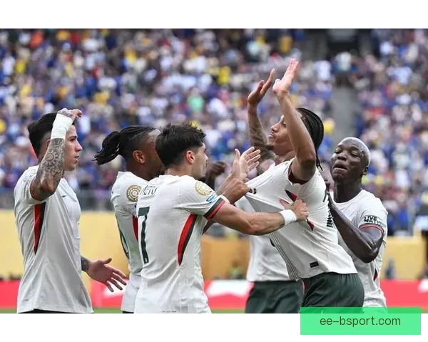 佩德罗老当益壮屡次进球再次证明不老传奇之名